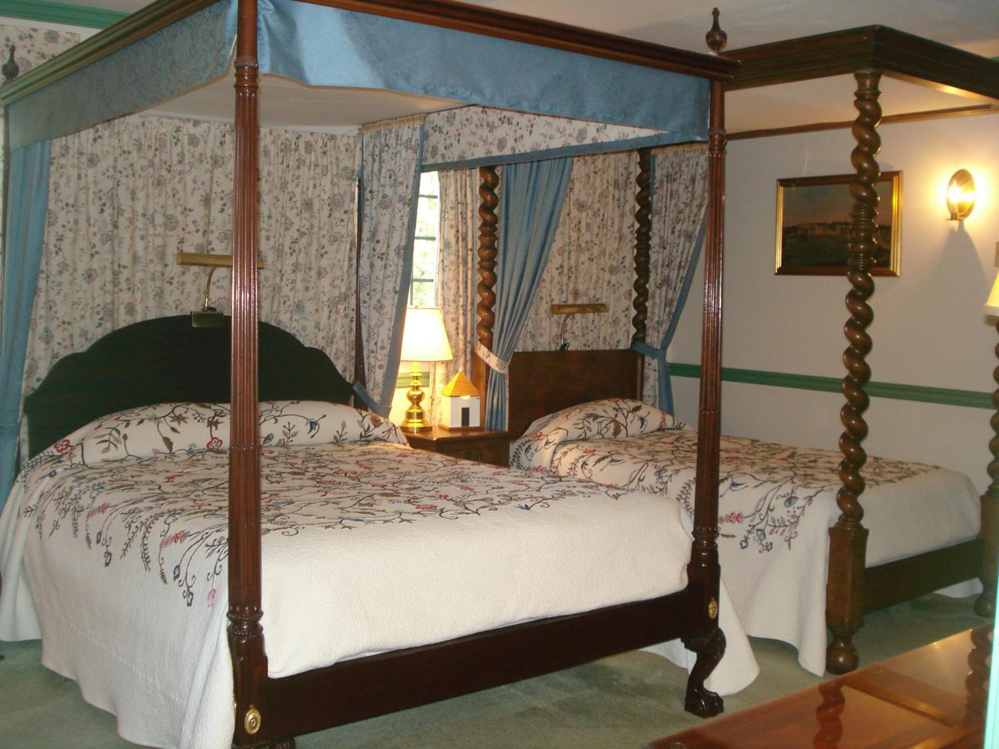 Newport House Bed & Breakfast Williamsburg Room photo